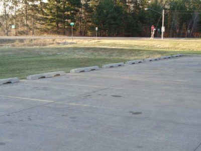 Curbs-in-parking-lot